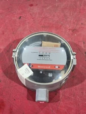 NEW IN BOX HONEYWELL GAS PRESSURE SWITCH 3500MM C437G