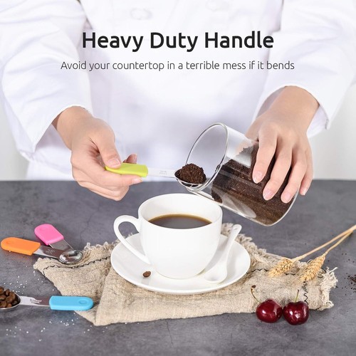 Professional 13-Piece Magnetic Measuring Cups and Spoons in 18/8 Stainless Steel - Picture 9 of 10