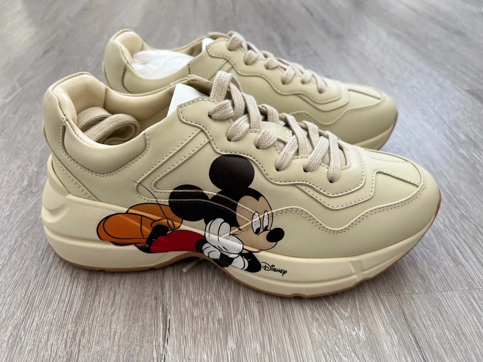 Baskets authentiques Disney Rhyton GUCCI taille 38 (US 8)