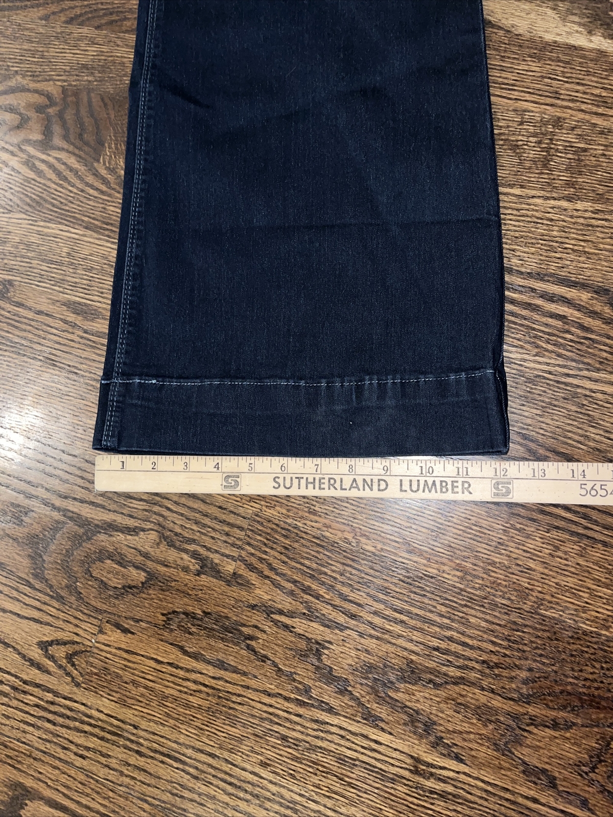 Hot In Hollywood Size 48 Flare Leg Jeans Super Stretchy Soft Los Feliz Fit Dark - View 5