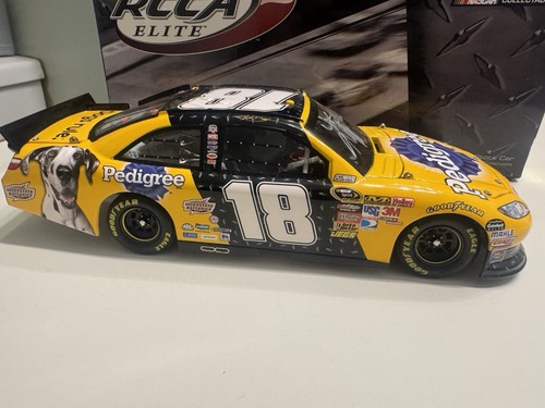 Kyle Busch #18 Pedigree 2011 Camry Elite Autographed 34/120 - Picture 6 of 8