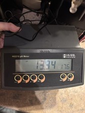 HI-2210 BENCHTOP PH METER WITH PH ELECTRODE AND TEMPERATURE PROBE