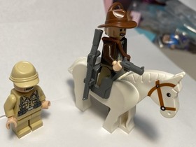 LEGO Indiana Jones: Race for the Stolen Treasure MiniFigures and Misc  (7622)