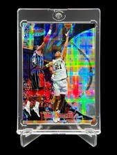 1997 Bowman’s Best TIM DUNCAN ROOKIE ATOMIC REFRACTOR SSP VARIATION #106🔥RARE🔥