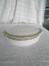 J.G. Meakin covered dish casserole  England #391413