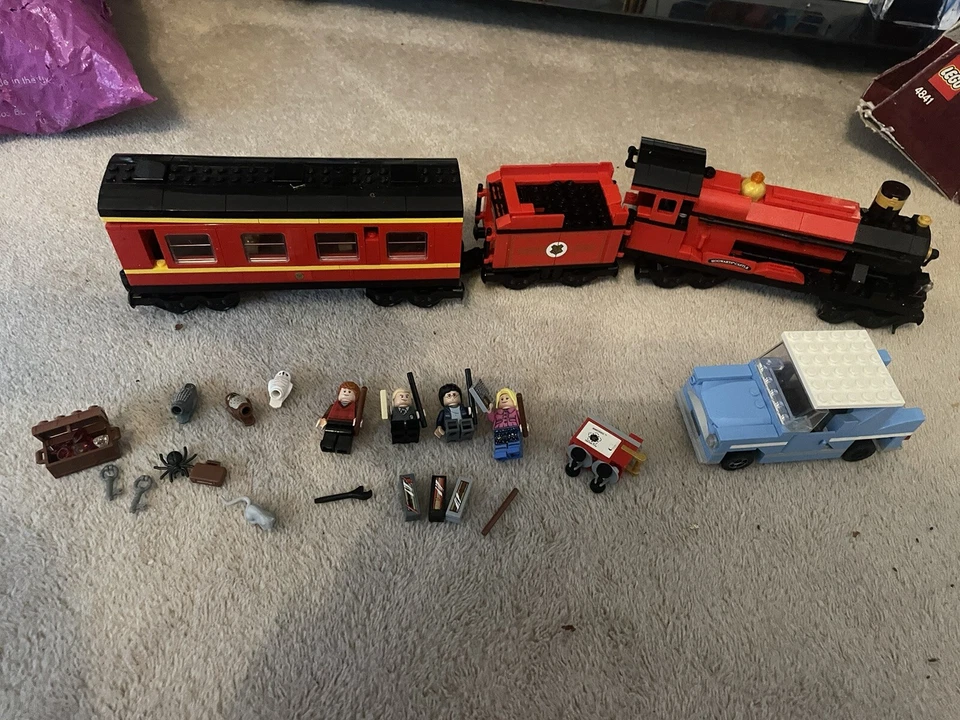 LEGO Harry Potter 4841 Hogwarts Express, photo 1 of 5