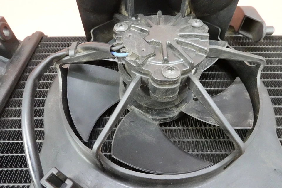 Ventilador de refrigeración del radiador BMW F 700 F700GS 2013 11-18 Foto 2 de 4