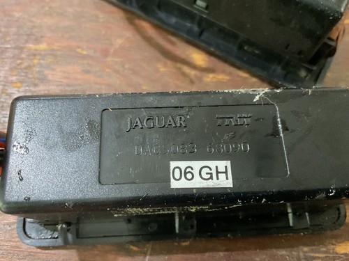 1987-1991 Jaguar XJS HE Series 2 Front Right/ Left Seat Lumbar & Heat Switch OEM - Picture 3 of 6