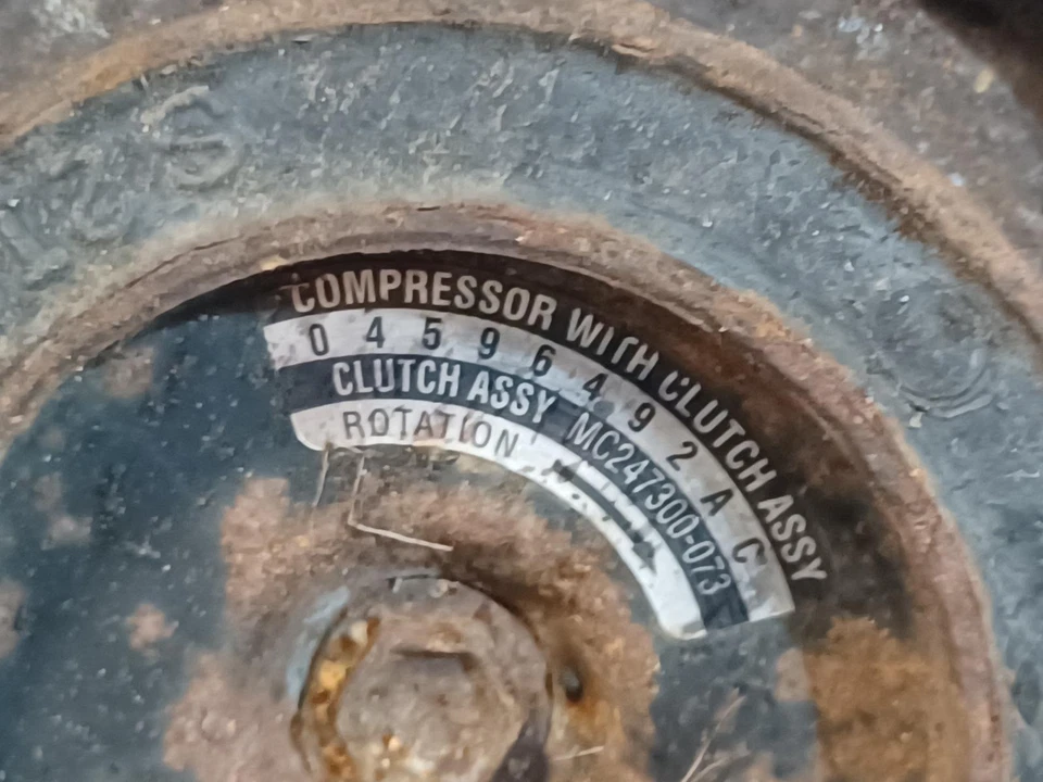 Compresor de aire acondicionado usado para: Dodge Magnum 2005 6,1 grado A Foto 4 de 4