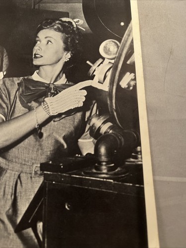 Vintage Promo Photograph Superman Clark Kent George Reeves Lois Lane 8x10 Photo - Picture 5 of 13