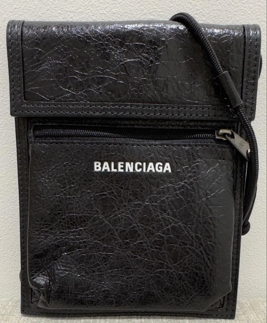 Balenciaga — BALENCIAGA EXPLORER Small pouch Authentic Black Leather Shoulder Bag Unused