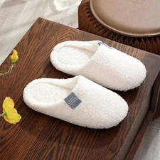 Women's Winter Slippers Soft & Comfy Plush Fuzzy Non-slip Xmas Indoor Slippers