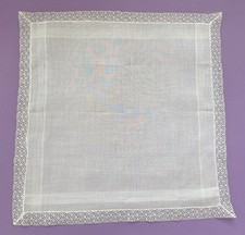 VINTAGE HANKY BEAUTIFUL LINEN W/ LACE EDGING GEOMETRIC DESIGNS WHITE NEW NO TAG