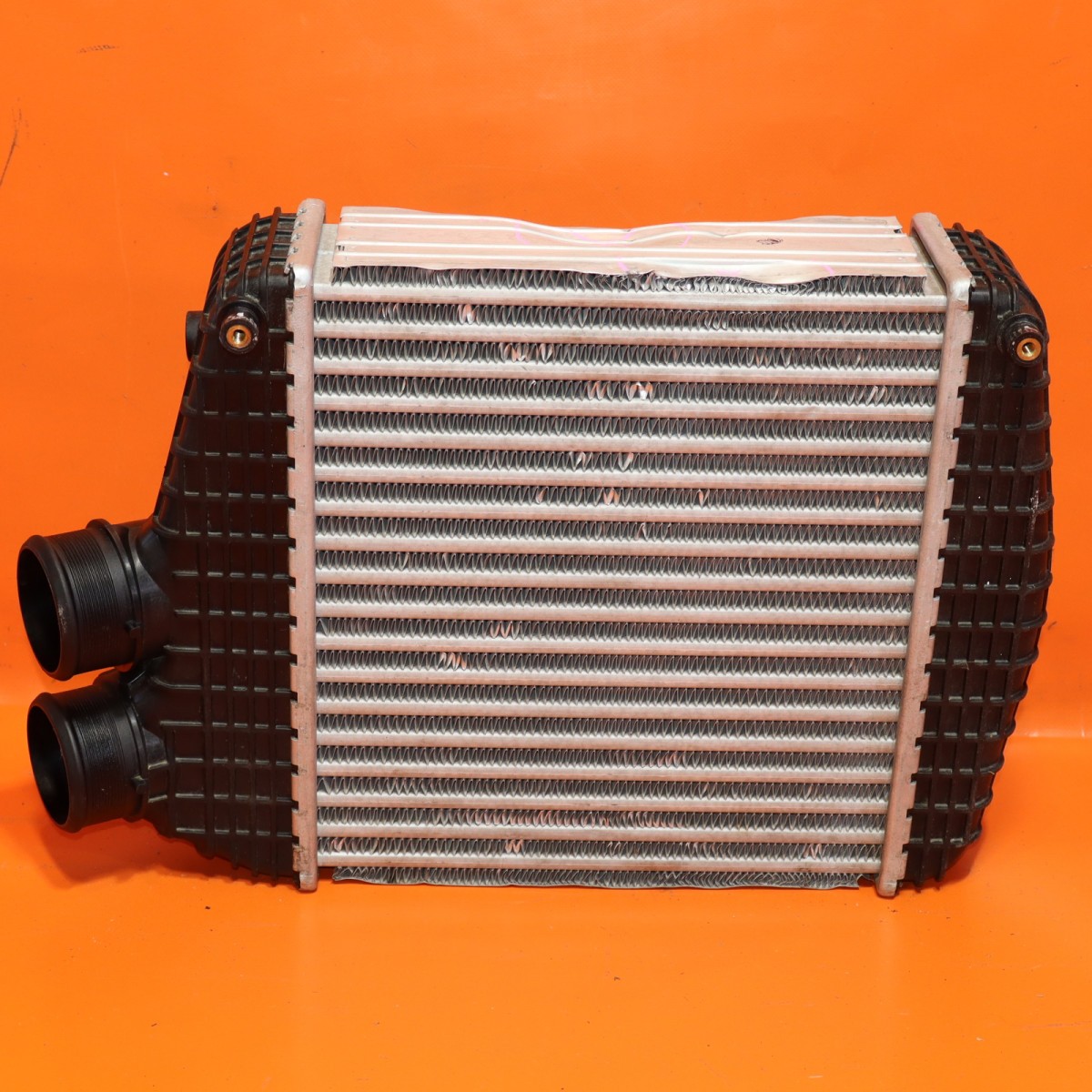 Maserati Ghibli 2014-2020 Right Intercooler P/N 670109551
