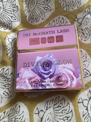 PAT McGRAPH LABS DIVINE GLOW HIGHLIGHTER - Photo 1/4