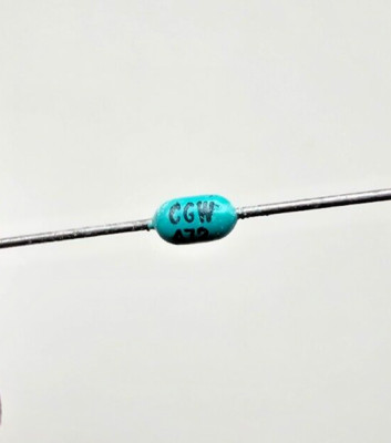 QTY 50 pcs. Corning Glass Ware axial capacitors .0047uF, 4.7 nF, 4700pF 50 volts