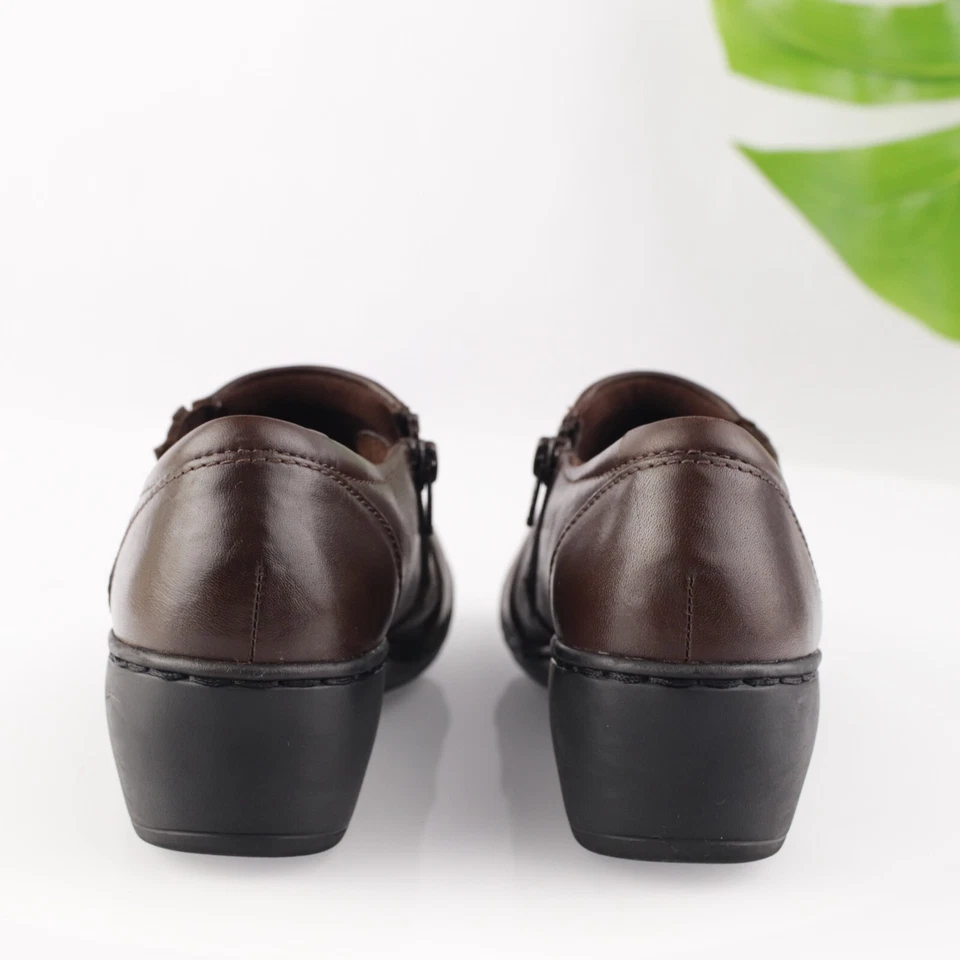 Clarks Womens Channing Essa Loafer Size 7.5 Brown Leather Wedge Shootie Zip Shoe - Image 4 of 4
