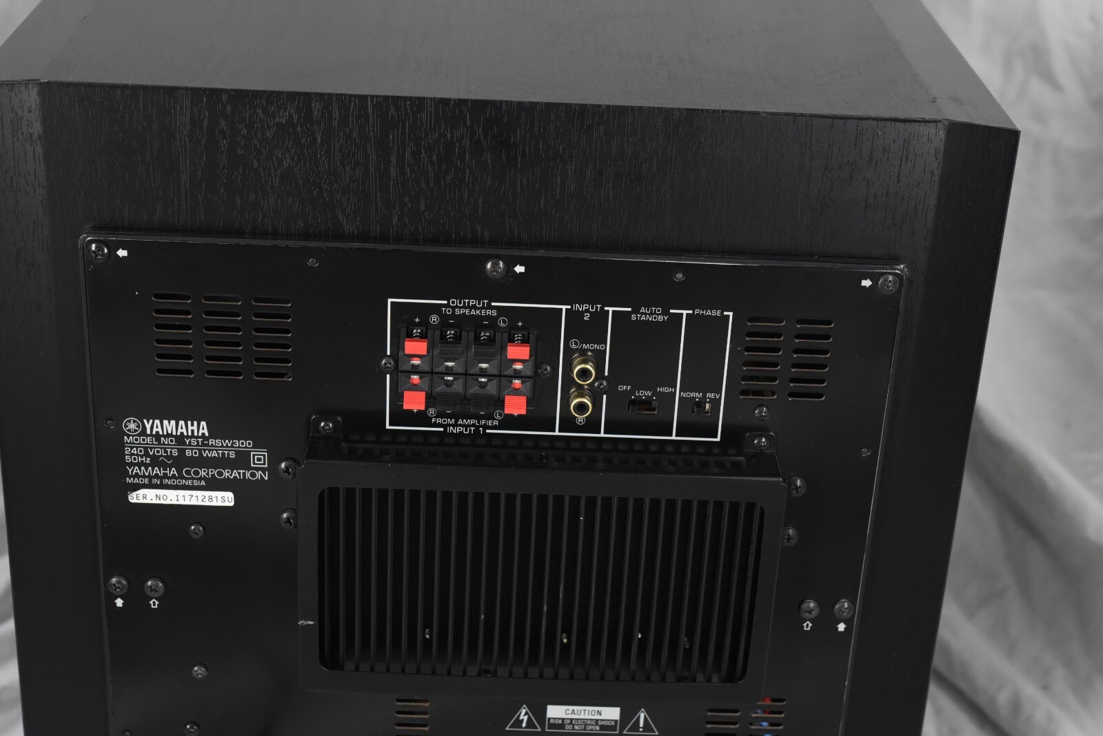 Yamaha YSTRSW300 270W 10" Active / Powered Subwoofer eBay