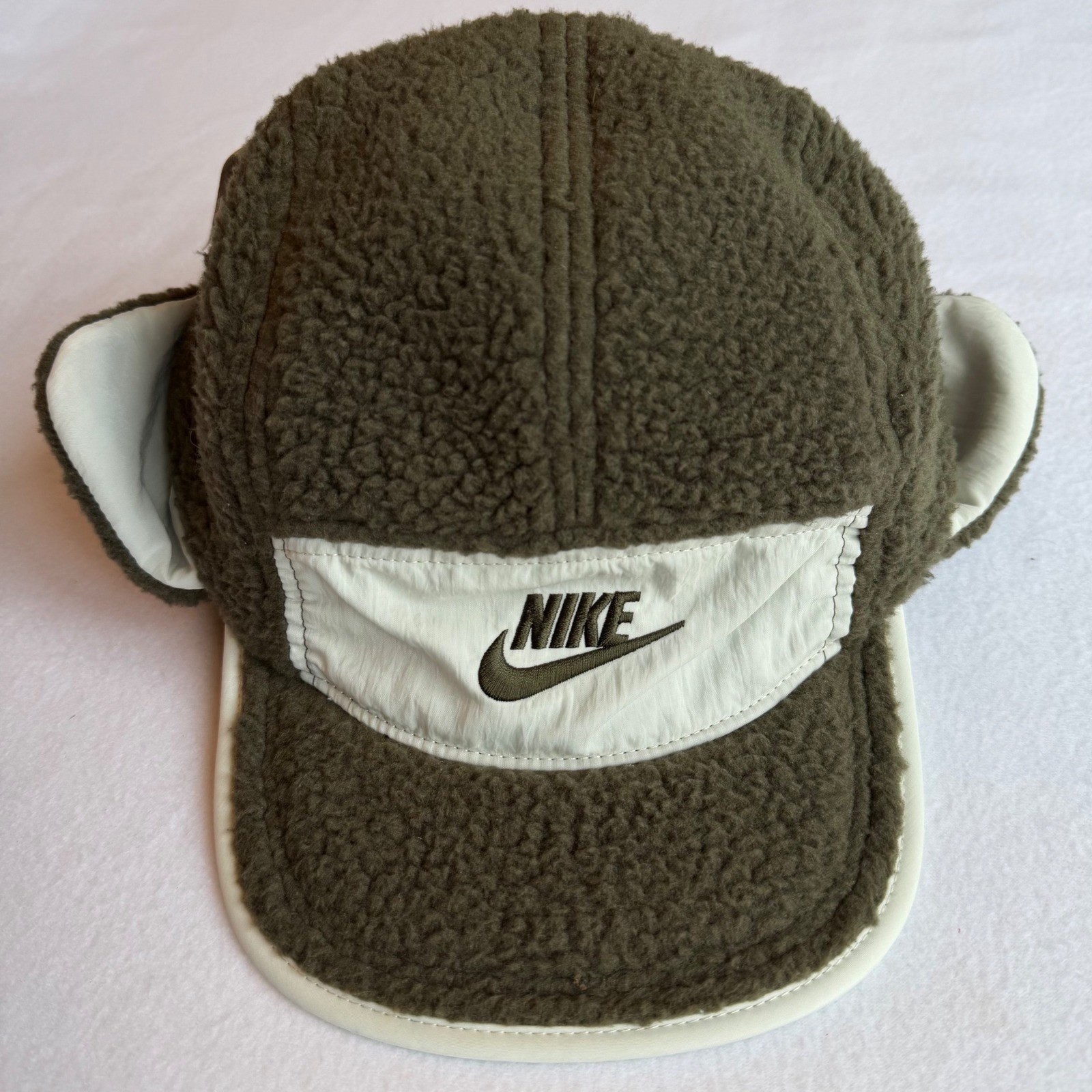 Nike Fly Winterized Unstructured Outdoor Cap Size S/M NWT Ear Flaps Fleece Green