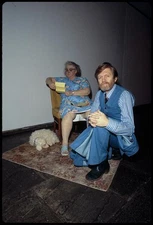 Photo:Duane Hanson and his sculpture at Whitney Museum, NYC 12