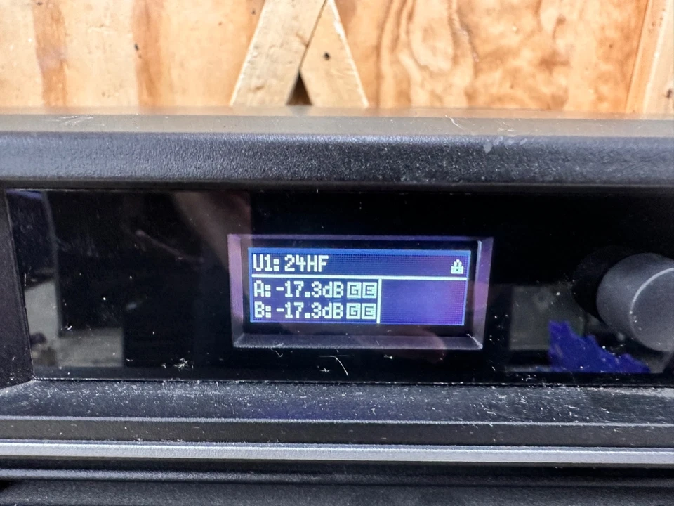 Dynacord C1800FDi 2-канальный усилитель мощности - протестирован и работает - Изображение 4 из 4