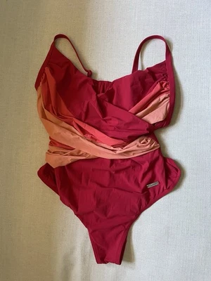 Triumph Bandeau Badeanzug 38D Rot - Bild 1 von 4