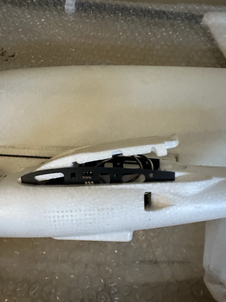 Eachine Razor Rc Flugzeug GPS Empfänger & Ffp Kamera Neu Ovp - Bild 3 von 4