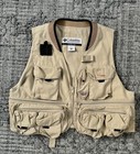 Columbia PFG Men’s Khaki Fishing Vest Sz Medium Multi Pocket Utility Fly Fishing — photo 1