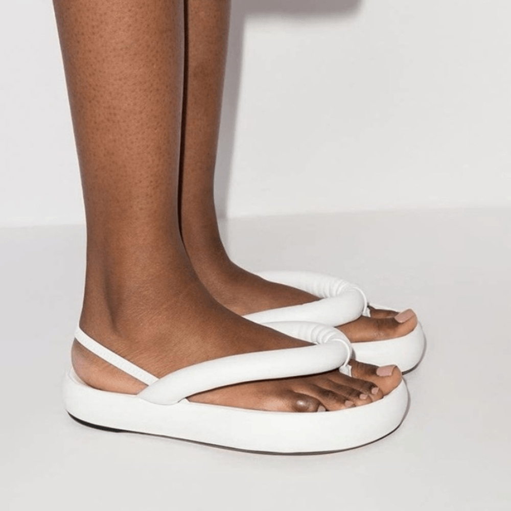 サンダル・ミュール Madee-Gb Sandals - Isabel Marant - White - Leather Isabel Marant Madee Leather Padded Sandal in White | FWRD