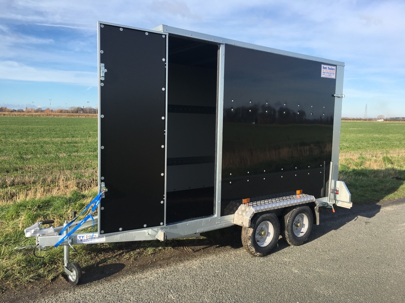 TICKNERS BOX TRAILER 9x5x5 SIDE DOOR RAMP TWIN AXLE at Teds Trailers