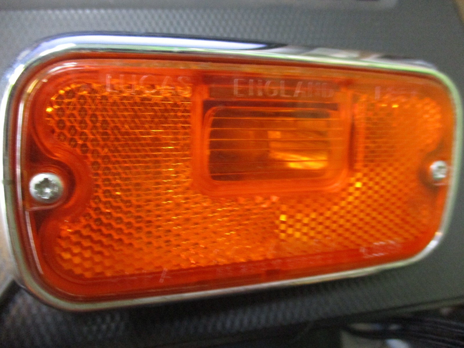 Rolls Royce Silver Shadow, Wraith, Corniche, Bentley T side marker lamp RHF used