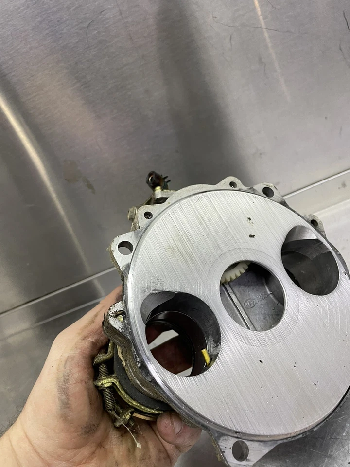 98 99 1998 SKI-DOO Summit X 670 Ho bomba de aceite OEM CUBIERTA DE VÁLVULA ROTATIVA 420810490 Foto 4 de 4