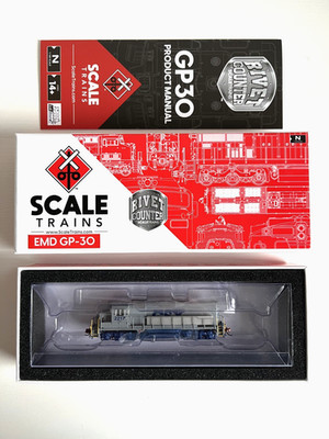ScaleTrains 39951 Spur N EMD GP30 #2217 Road Slug CSX mit Sound - Neuwertig
