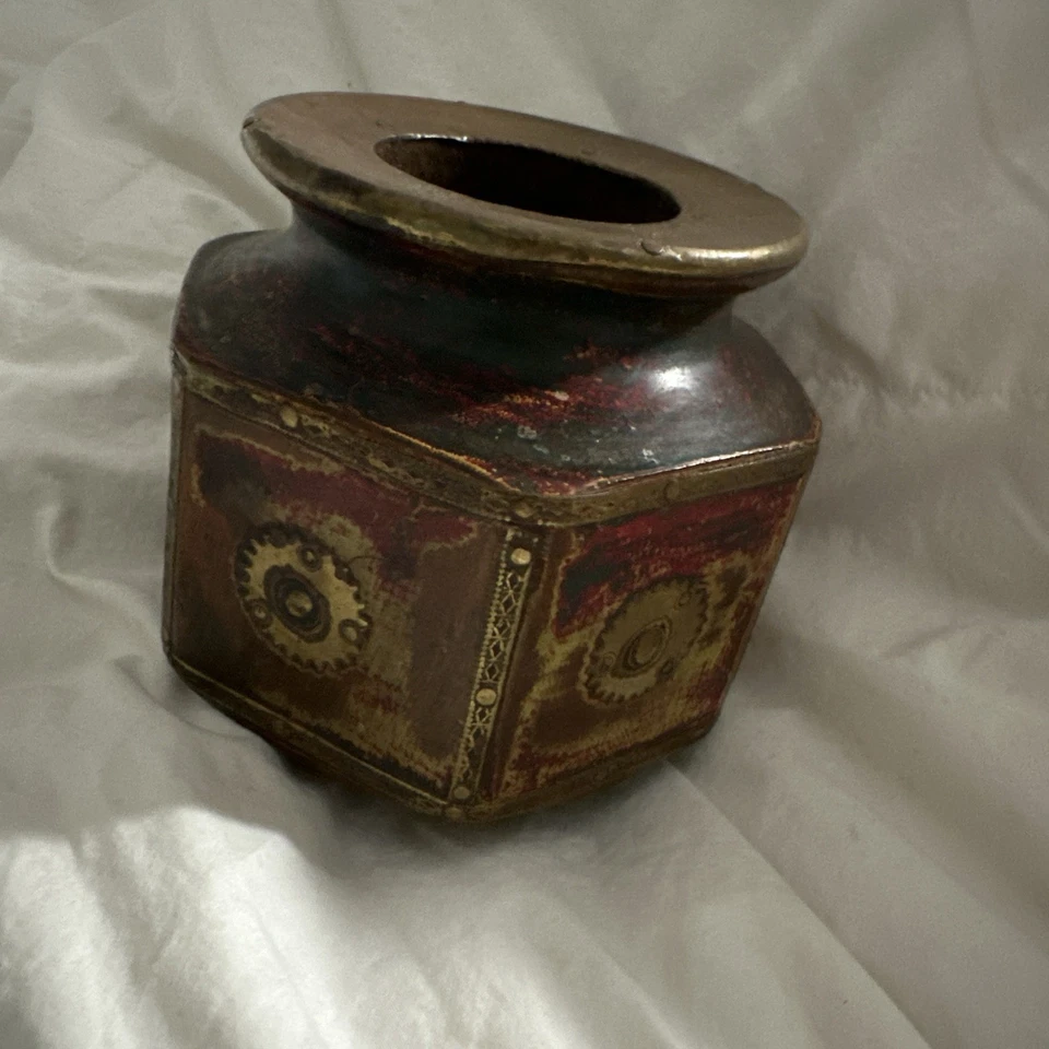 Jarrón de madera vintage: tarro decorativo hexagonal de latón pintado a mano y soporte para bolígrafo/flor Foto 4 de 4