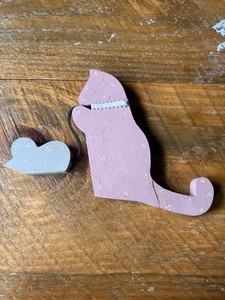 Rustic Wooden Pink Cat & Grey Mouse Folk Art Home Decoration