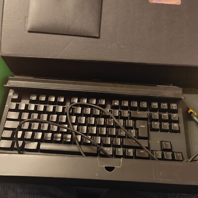 Razer Blackwidow TE Tournament Edition Chroma V2 Gaming Tastatur Gelb Switch
