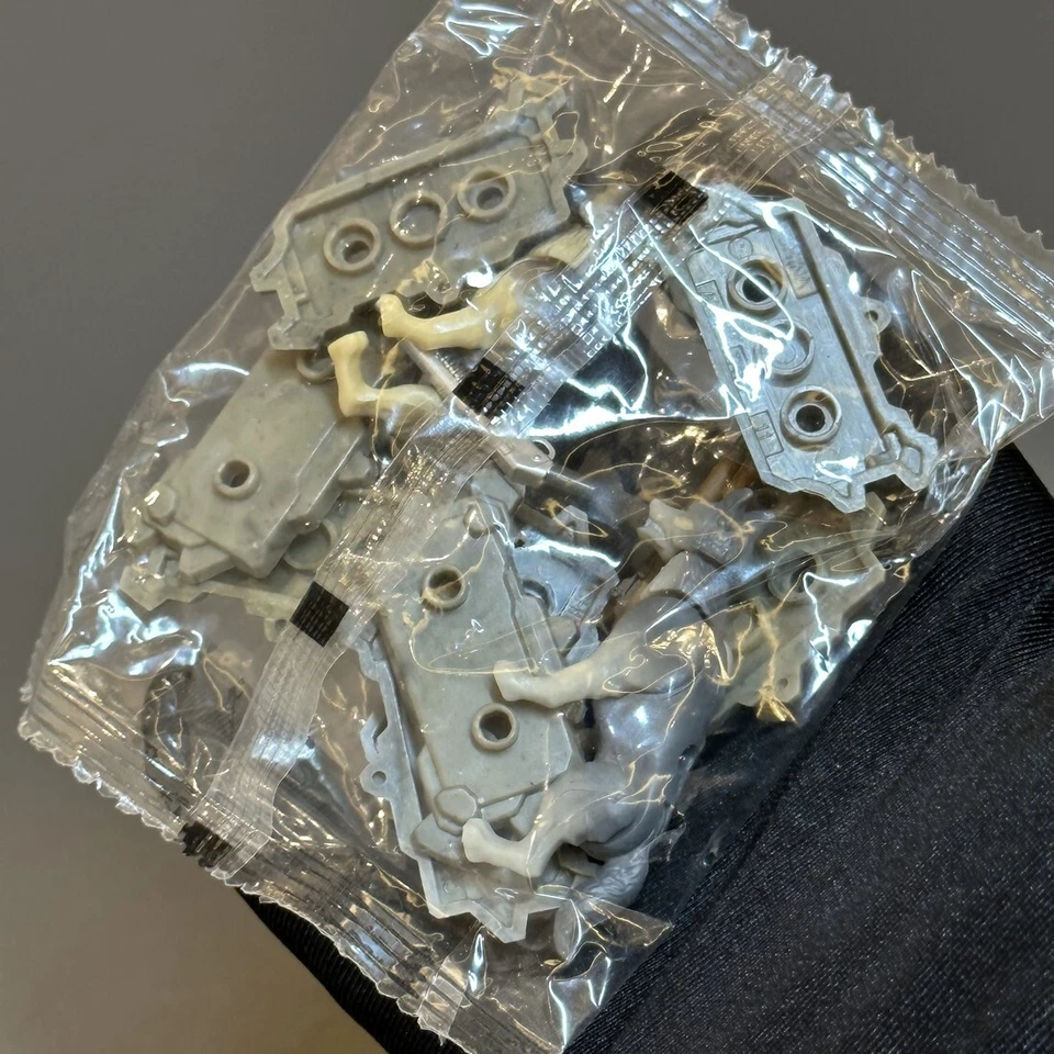 Rare NEW WOLF DOG Mega Construx Call Of Duty ARMORED For Game of Thrones figure - Image 2 of 4