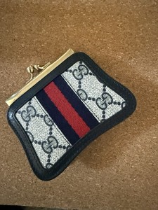 GUCCI ❤︎ Vintage ❤︎ coin case Gucci Coin Case | eBay