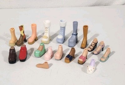 MGA Bratz Girlz Dolls Shoes Large Lot No Matches 