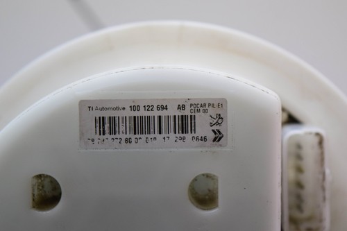 PEUGEOT 3008 SUV Fuel Level Sensor OEM 100122694 1.2 Petrol 96kw 2019 - Picture 9 of 9
