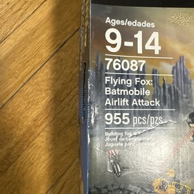 New Factory Sealed LEGO DC Comics: Flying Fox: Batmobile Airlift Attack (76087)