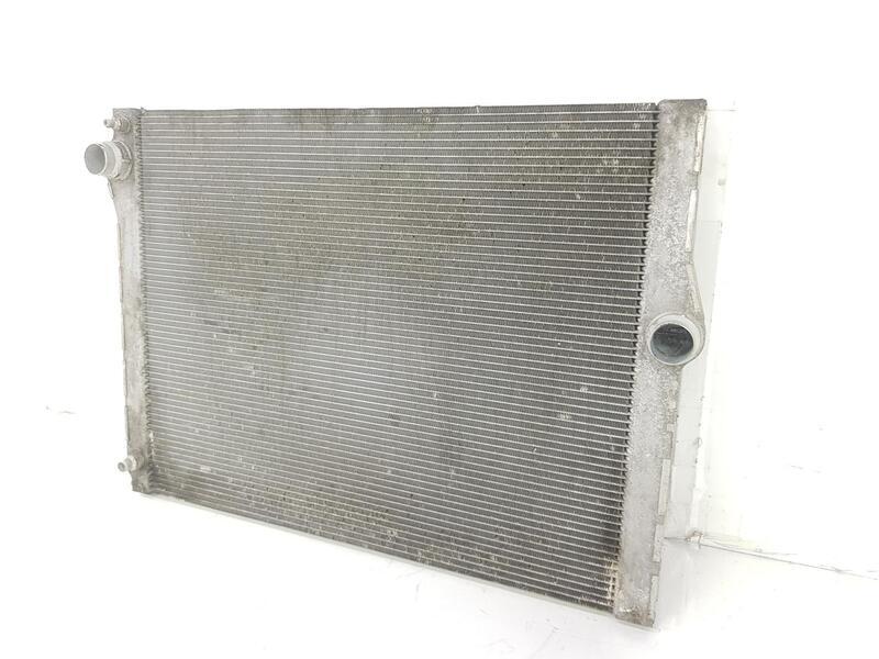 17117570093 wasserkühler für BMW 7 50 I XDRIVE 2010 7570093 