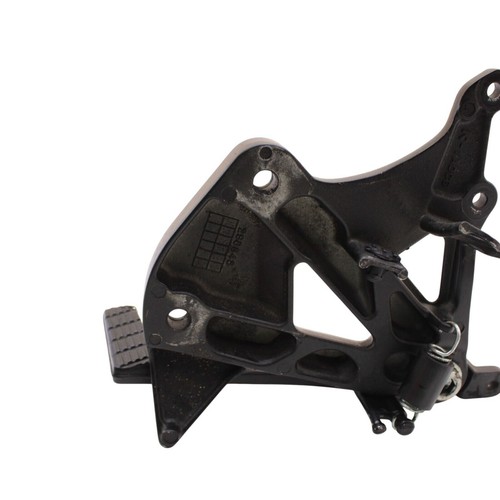 2017 - 2024 SUZUKI GSXR 1000 R RIGHT REARSET FOOTREST BRACKET PEDAL 43511-17K00 - Picture 8 of 17