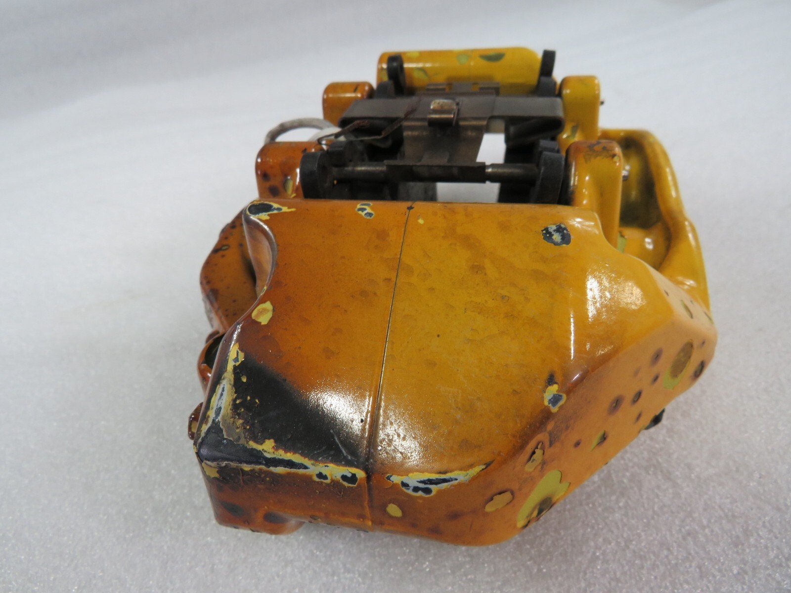 McLaren 720S, RH, Right, Rear Brake Caliper, Yellow, Used, Dmg, P/N 14CA065CP