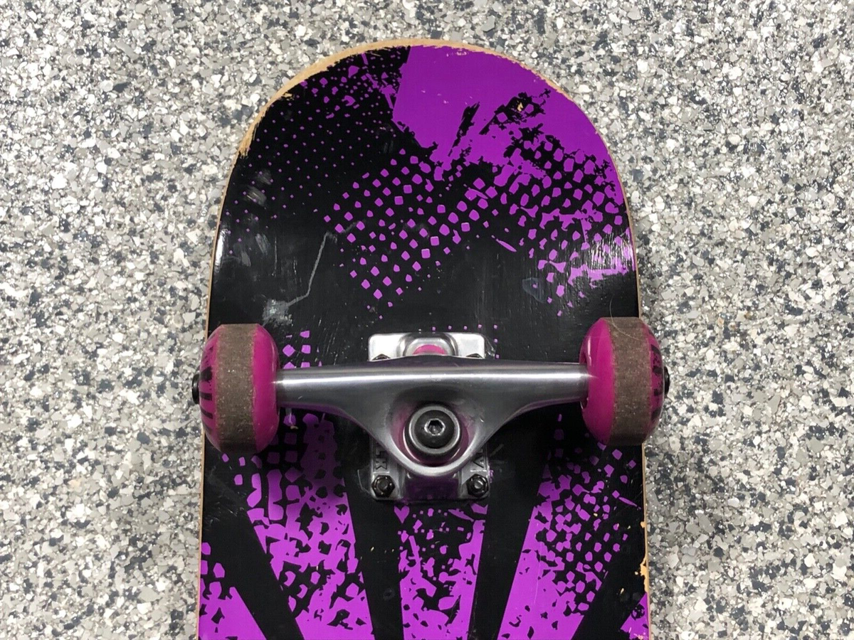 Airwalk Vintage 31 inch Skateboard Purple Black Skate Airwalk Vintage 31 inch Skateboard Purple Black Skate