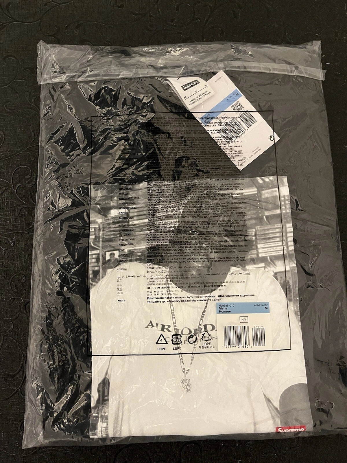Neuf ✅ T shirt Supreme x Jordan Biggie   Noir ✅ Taille   Medium ✅ Livraison gratuite ✅