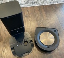 iRobot Roomba s9+ Self-Emptying Vacuum Cleaning Robot + 5 Reusable Vacuum Bags