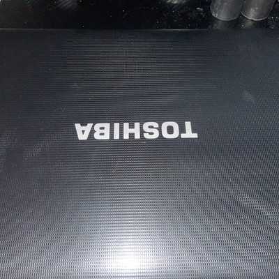 Toshiba Satellite Laptop AMD E-450 APU  with  Radeon(tm) HD Graphics 1.65 GHz