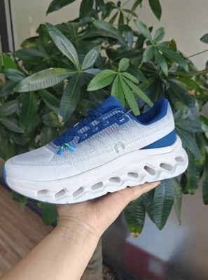 On Cloud Schuhe In Blau/Weis Gr. 42 Herren Damen