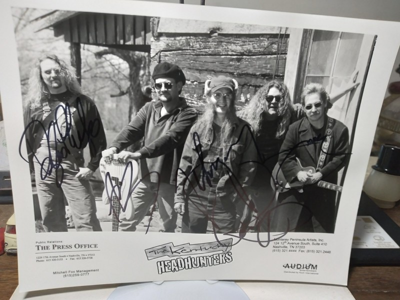 5x SIGNED The Kentucky Headhunters 10x8 FULL Band Promo Photo - All 5 Members
